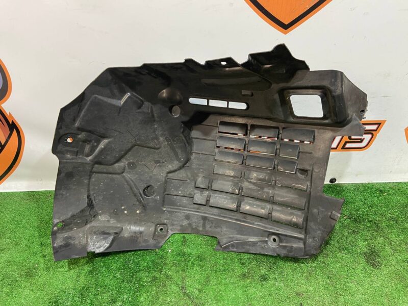 LR146223 Front left mudguard (front part) 2018- Range Rover Sport L494 (2014-2022) Used cost 67,5 € in stock 3 pcs.