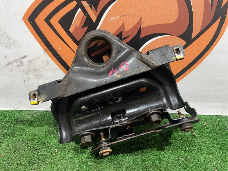LR146622 Towing eye Range Rover Sport L494 used cost 50 € in stock 4 pcs.