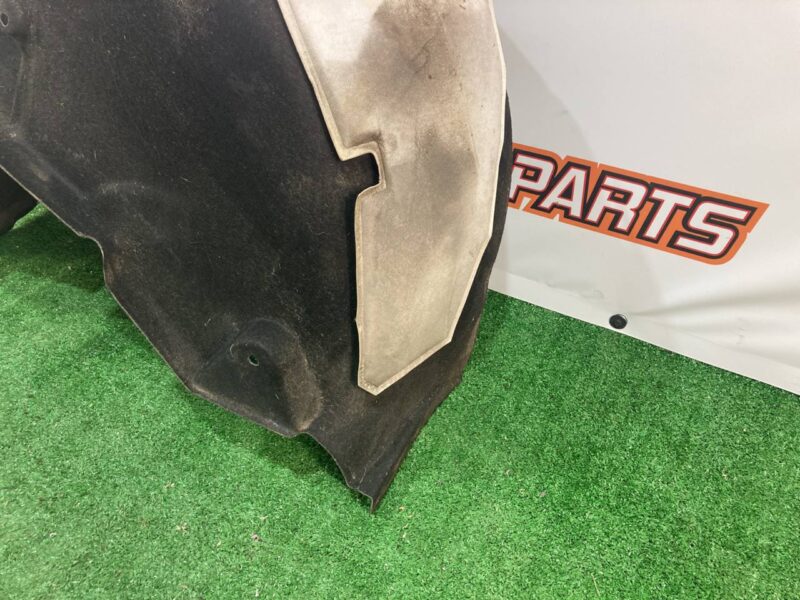 LR148257 Rear right fender liner Range Rover Sport L494 (2014-2022) Used cost 66 € in stock 2 pcs.