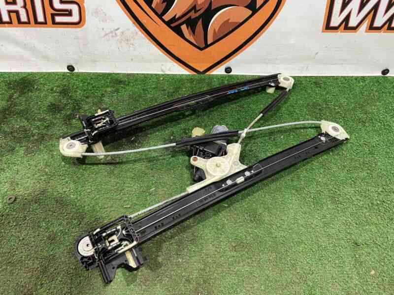 LR153961 Rear right electric window lift Range Rover L405 (2013-2021) Used cost 110 € in stock 1 pcs.