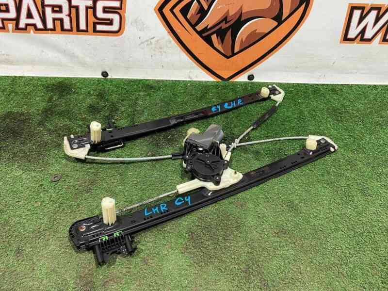 LR153962 Window lifter rear left electric.  Range Rover L405 (2013-2021) Used cost 150 € in stock 4 pcs.