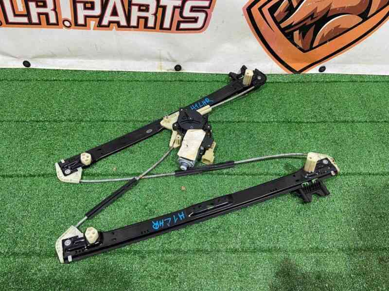 LR153962 Window lifter rear left electric.  Range Rover L405 (2013-2021) Used cost 150 € in stock 4 pcs.