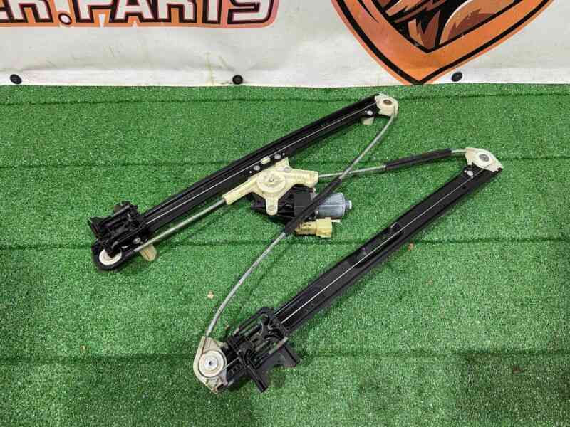 LR153962 Window lifter rear left electric.  Range Rover L405 (2013-2021) Used cost 150 € in stock 4 pcs.