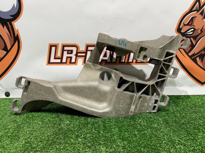LR153994 Gearbox bracket 2.0IE/D RANGE ROVER VELAR (L560) Used cost 50 € in stock 5 pcs.
