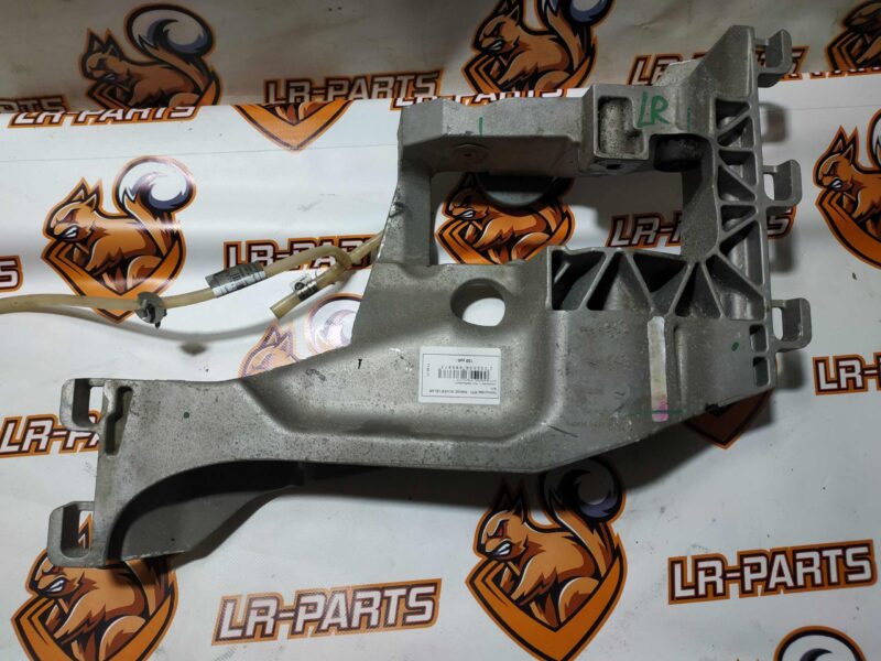 LR153994 Gearbox bracket 2.0IE/D RANGE ROVER VELAR (L560) Used cost 50 € in stock 5 pcs.