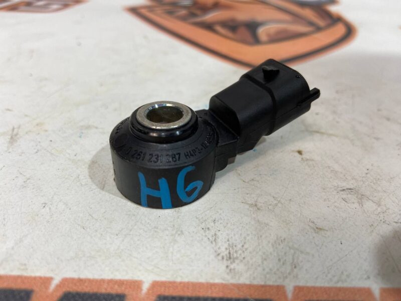 LR155116 Engine knock sensor Range Rover Sport L494 (2014-2022) used cost 40 € in stock 3 pcs.