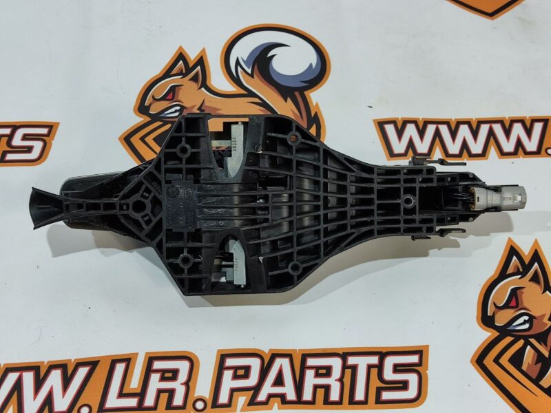 LR156943 Cover of the driver door handle RHD Land Rover Discovery Sport L550 Used cost 10 € in stock 2 pcs.