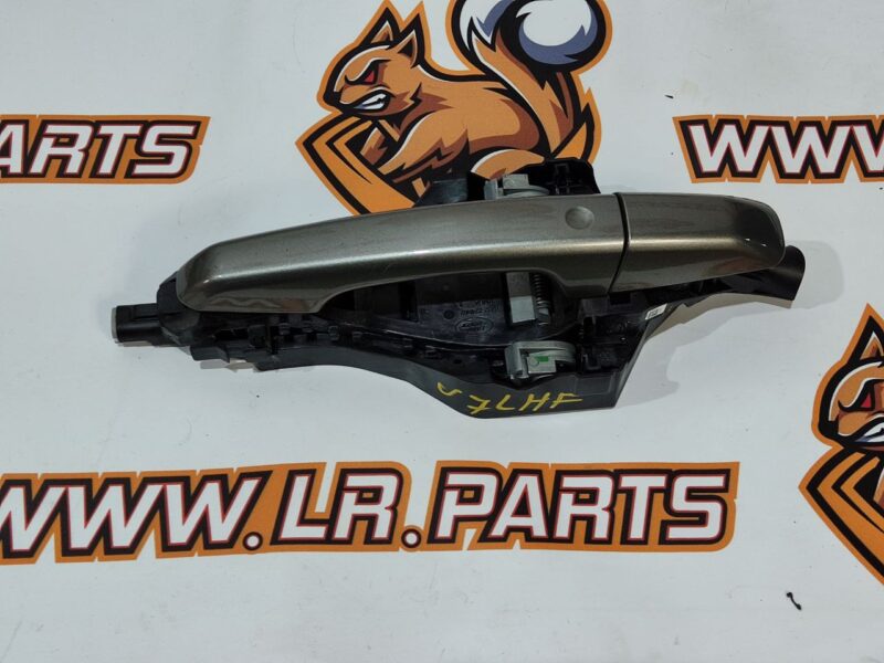 LR156943 Cover of the driver door handle RHD Land Rover Discovery Sport L550 Used cost 10 € in stock 2 pcs.