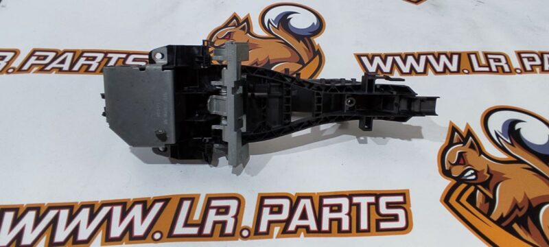 LR156943 Cover of the driver door handle RHD Land Rover Discovery Sport L550 Used cost 10 € in stock 2 pcs.