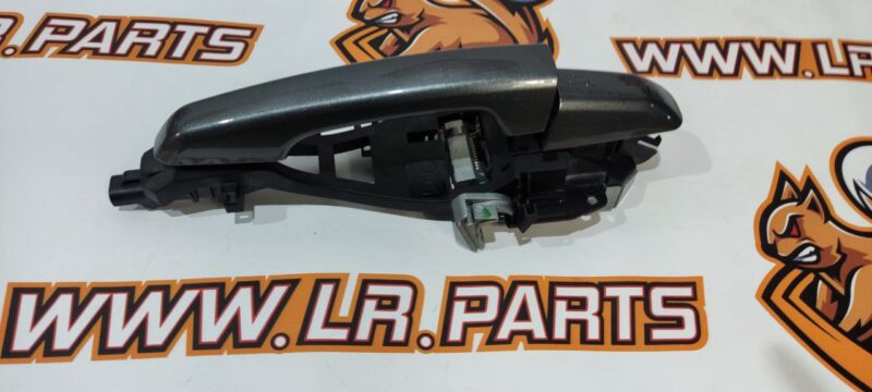 LR156943 Cover of the driver door handle RHD Land Rover Discovery Sport L550 Used cost 10 € in stock 2 pcs.