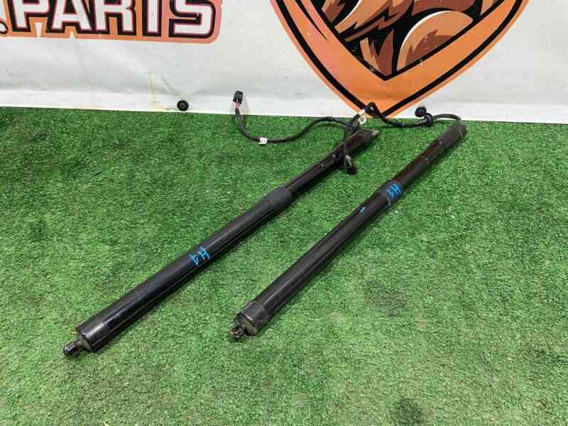 LR159595 Range Rover L405 (2013-2021) Trunk Lid Shock Absorber Used cost 125 € in stock 9 pcs.