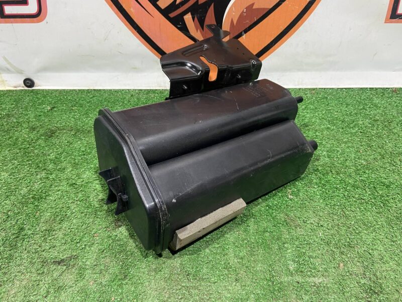 LR161594 Gasoline vapor absorber Range Rover Sport L494 (2014-2022) Used cost 200 € in stock 1 pcs.