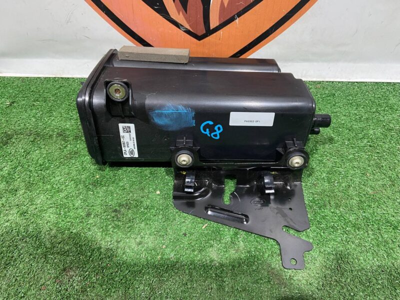 LR161594 Gasoline vapor absorber Range Rover Sport L494 (2014-2022) Used cost 200 € in stock 1 pcs.