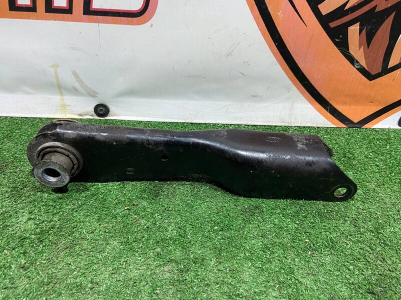 LR163134 Rear Suspension Arm Left Front lower Range Rover L405 (2013-2021) Used - Image 23