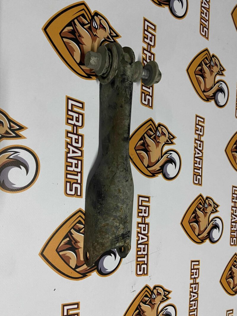 LR163134 Rear Suspension Arm Left Front lower Range Rover L405 (2013-2021) Used cost 30 € in stock 5 pcs.