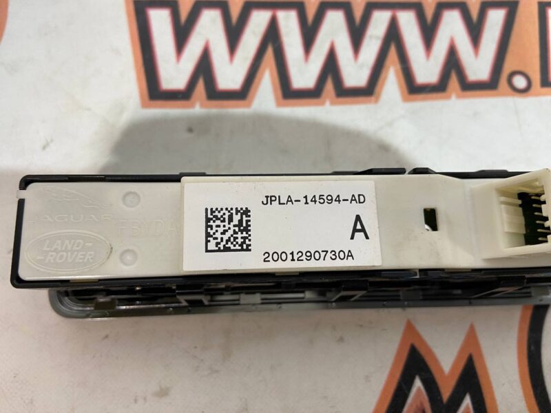 LR166302 Rear Door Window Lifter Button Range Rover L405 (2013-2021) Used cost 30 € in stock 5 pcs.