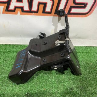 LR166539 Left Front Panel Bracket Land Rover Discovery Sport L550 (2015-) Used cost 50 € in stock 1 pcs.