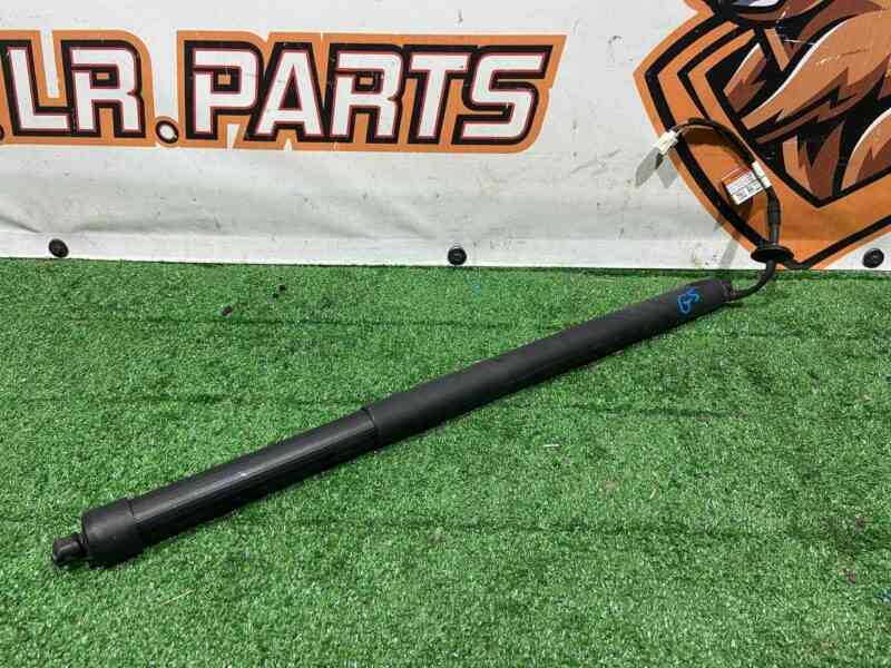 LR167022 Powered tailgate trunk strut right Land Rover Discovery 5 L462 used cost 120 € in stock 4 pcs.