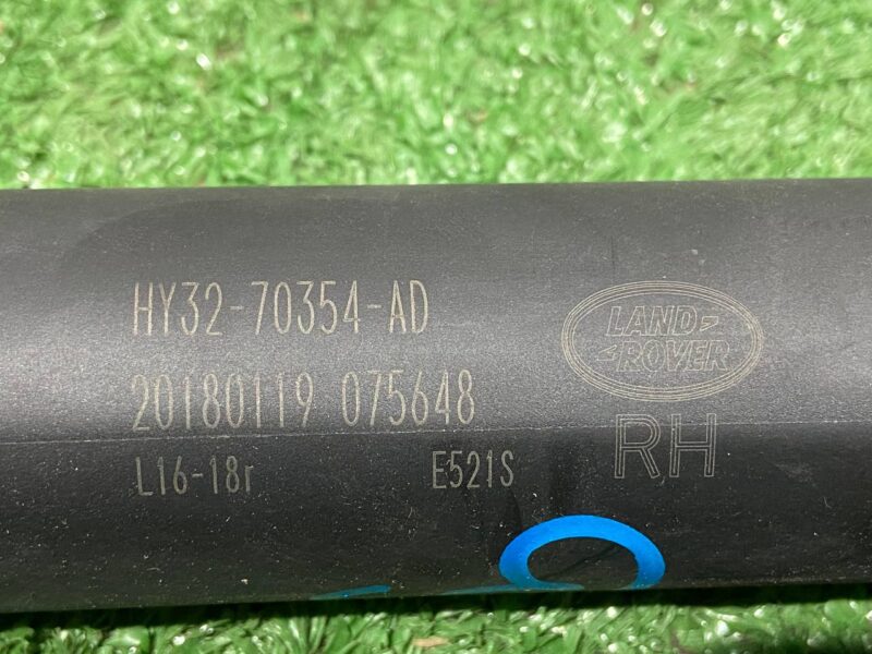 LR167022 Powered tailgate trunk strut right Land Rover Discovery 5 L462 used - Image 12