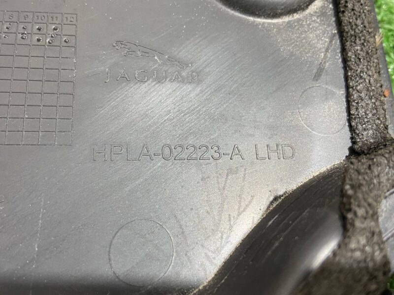 LR170725 The cover of the front panel of the hood left RANGE ROVER SPORT (L494) 2013- Used - Image 12