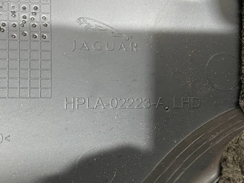 LR170725 The cover of the front panel of the hood left RANGE ROVER SPORT (L494) 2013- Used - Image 18