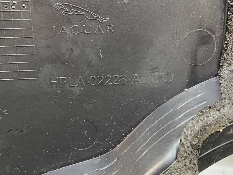 LR170725 The cover of the front panel of the hood left RANGE ROVER SPORT (L494) 2013- Used cost 25 € in stock 5 pcs.