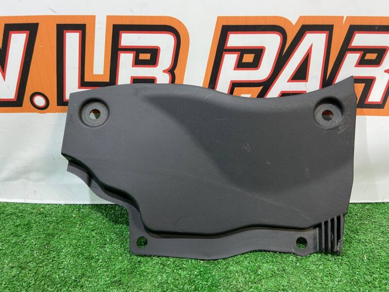 LR170725 The cover of the front panel of the hood left RANGE ROVER SPORT (L494) 2013- Used cost 25 € in stock 5 pcs.