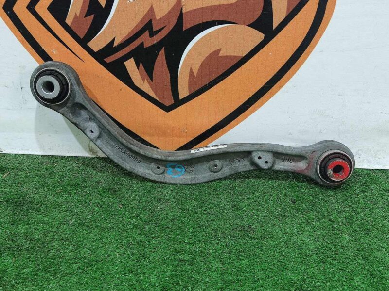 LR172512 Arm rear upper Range Rover Sport L494 (2014-2022) Used cost 65 € in stock 21 pcs.