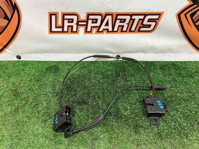 LR173840 Hood lock left Range Rover Sport L494 (2014-2022) used cost 20 € in stock 23 pcs.