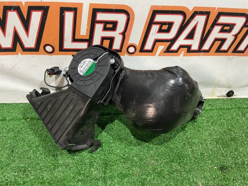 T2H11036 Cooling fan Jaguar XF X260 (2015-) Used cost 120 € in stock 1 pcs.
