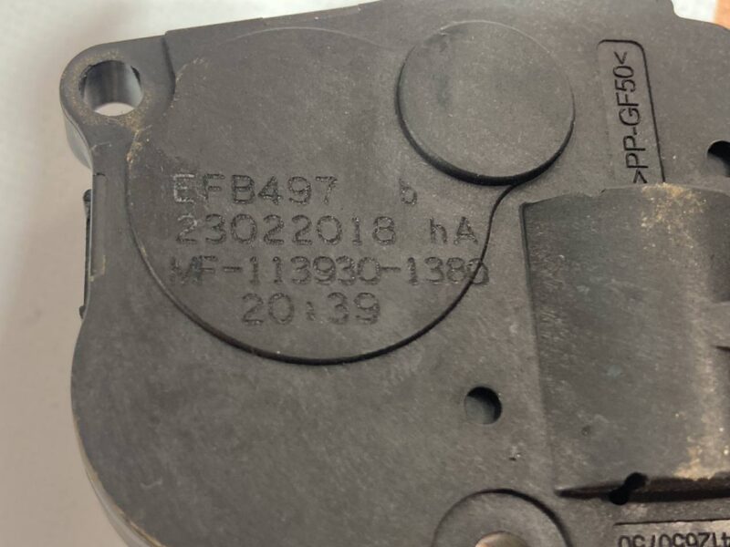 T2H12493  Stepper motor Jaguar F-Pace X761 (2017-) used cost 70 € in stock 1 pcs.