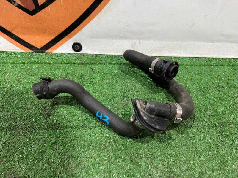 T2H1331 Acoustic resonator pipe Jaguar F-Pace X761 (2017-) used cost 80 € in stock 1 pcs.