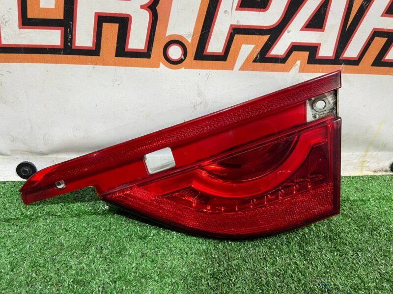 T2H18979 Rear right light in the trunk lid Jaguar XF X260 (2015-) Used cost 90 € in stock 1 pcs.