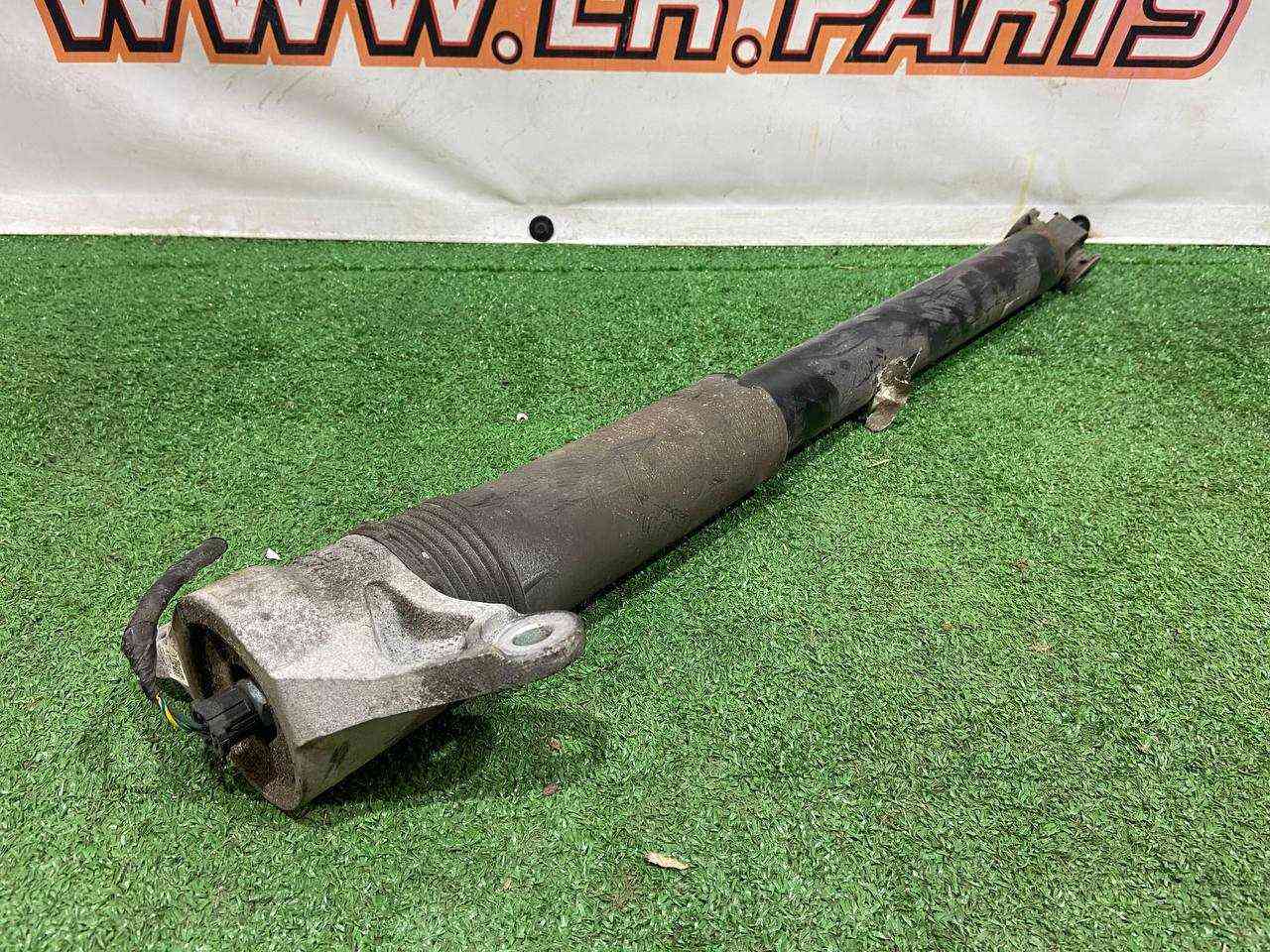T2H19520 Adaptive Rear Shock Absorber Jaguar XF X260 (2015-) Used cost 250 € in stock 1 pcs.