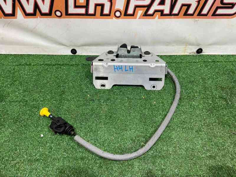 T2H19820 Rear shelf reinforcement left Jaguar XF X260 (2015-) used cost 30 € in stock 1 pcs.