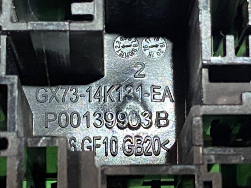 T2H23830 Fuse box Jaguar I-Pace (2018-) Used cost 80 € in stock 1 pcs.