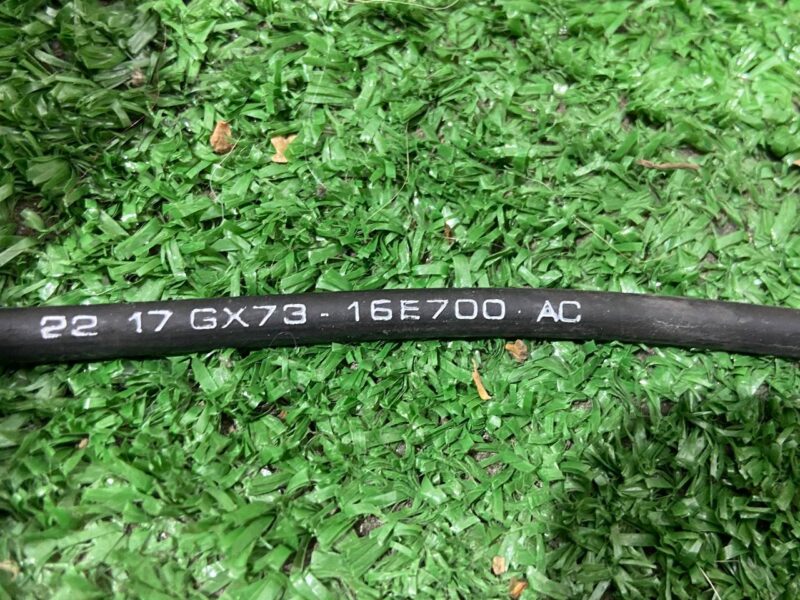 T2H24630 Bonnet cable between hooks Jaguar F-Pace X761 (2017-) Used cost 18 € in stock 16 pcs.