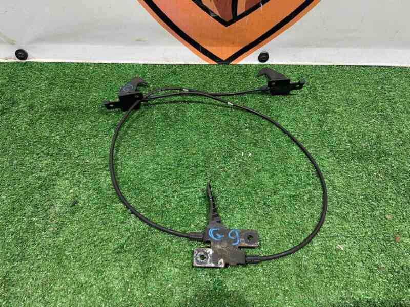 T2H24630 Bonnet cable between hooks Jaguar F-Pace X761 (2017-) Used cost 18 € in stock 16 pcs.