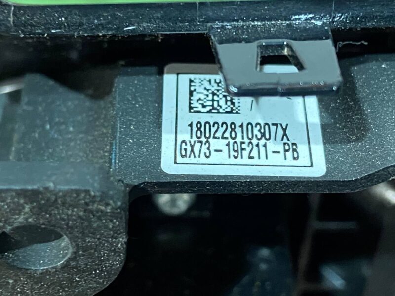 T2H3575 Switch panel assembly Jaguar F-Pace X761 (2017-) used cost 25 € in stock 2 pcs.