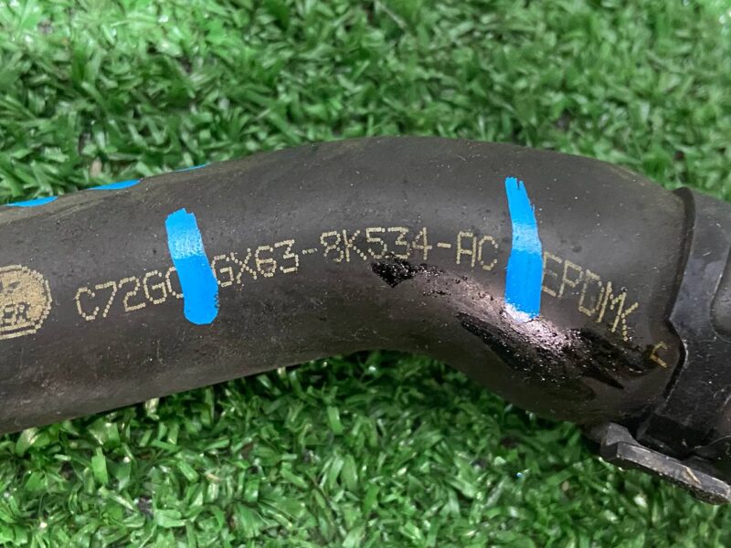 T2H6205 Hose from thermostat to reservoir Jaguar F-Pace X761 (2017-) used cost 30 € in stock 3 pcs.