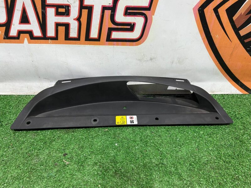 T2H6634 Used JAGUAR F-PACE air duct cost 35 € in stock 5 pcs.