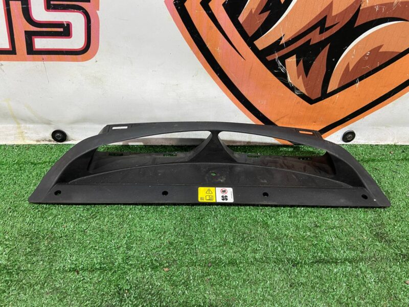 T2H6634 Used JAGUAR F-PACE air duct - Image 17