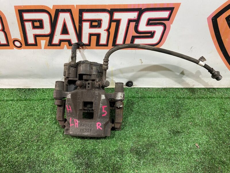 T2H7447 Front left caliper Jaguar I-Pace (2018-) USED cost 150 € in stock 9 pcs.