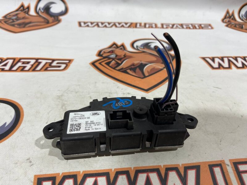 T2H8162 Used JAGUAR F-PACE air conditioner unit cost 50 € in stock 4 pcs.