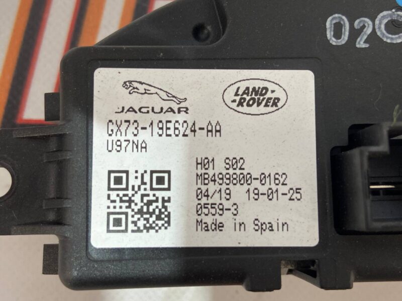 T2H8162 Used JAGUAR F-PACE air conditioner unit cost 50 € in stock 4 pcs.