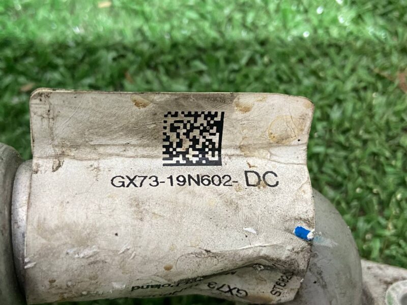 T2H8169 Air conditioning pipe Jaguar XF X260 (2015-) used cost 60 € in stock 1 pcs.