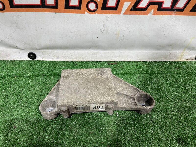 T2H9586 Used JAGUAR F-PACE rear gear vibration damping damper cost 40 € in stock 3 pcs.
