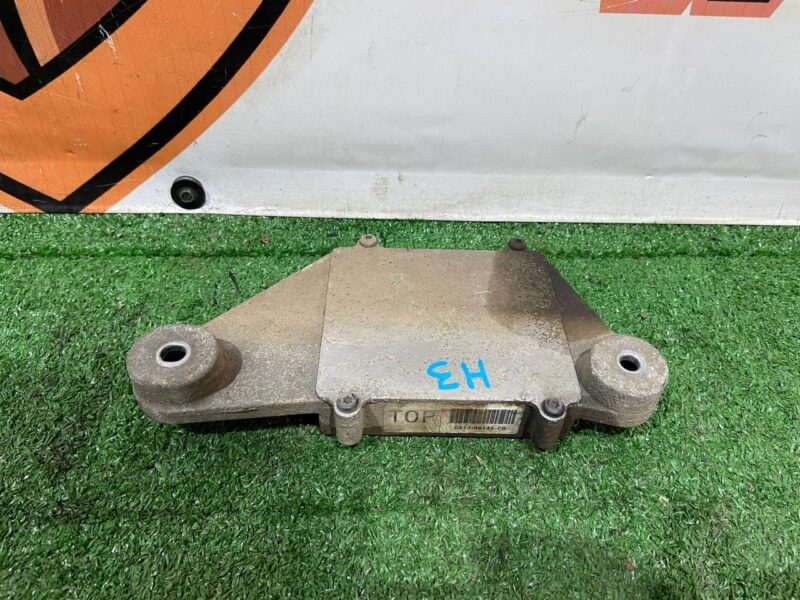 T2H9586 Used JAGUAR F-PACE rear gear vibration damping damper cost 40 € in stock 3 pcs.