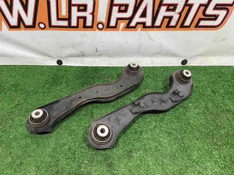 T4A1004 Rear upper lever Jaguar F-Pace X761 (2017-) USED cost 60 € in stock 13 pcs.