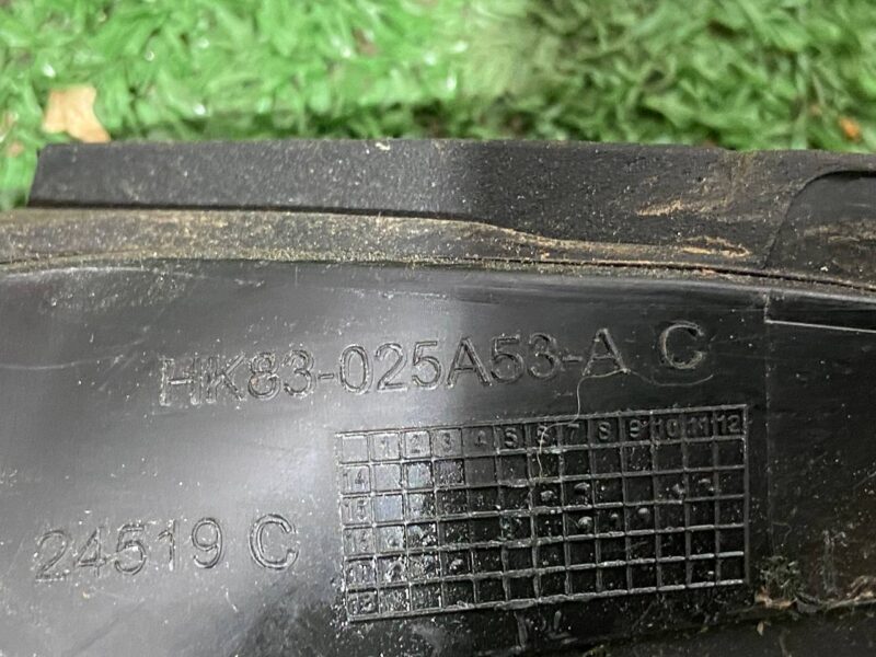 T4A1105 Windshield pillar trim left Jaguar F-Pace X761 (2017-) used cost 25 € in stock 3 pcs.